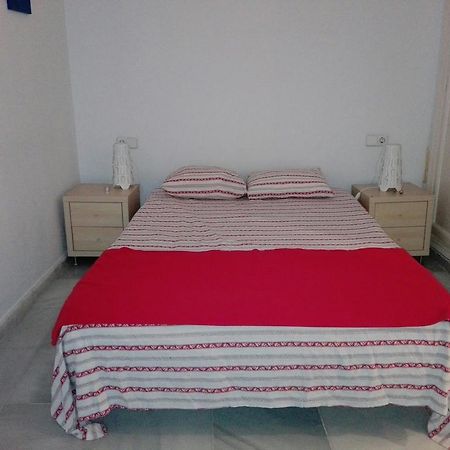 Centrico Apartamento Con Patio Privado Sevilla Exteriör bild
