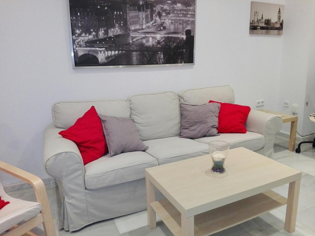Centrico Apartamento Con Patio Privado Sevilla Exteriör bild
